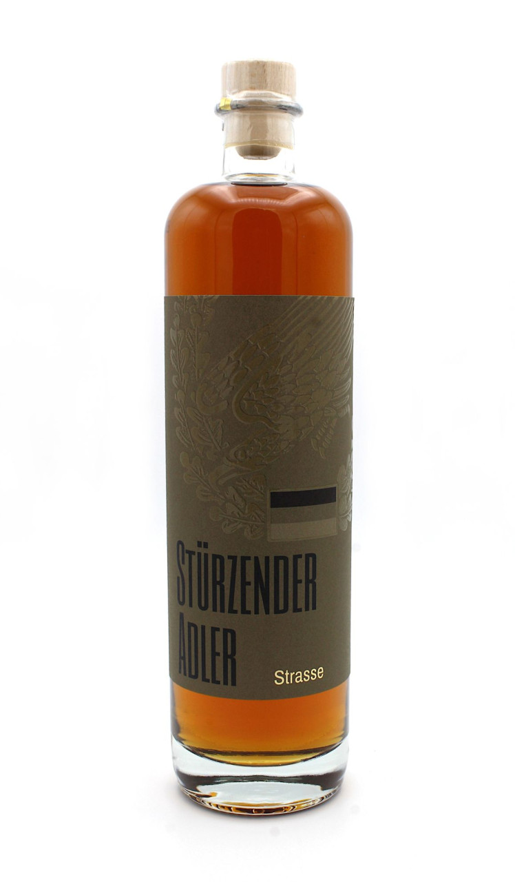 Stürzender Adler - Strasse